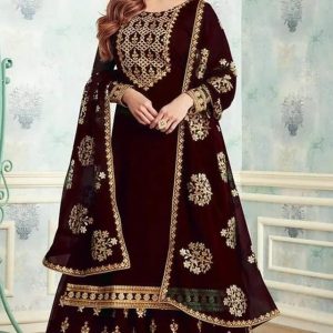 স্টাইলিশ থ্রি-পিস – ট্রেন্ডি ও আরামদায়ক